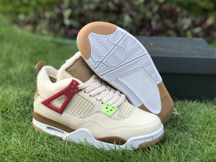 AIR 4 WOMEN RETRO GS "Where the Wild Things Are"
