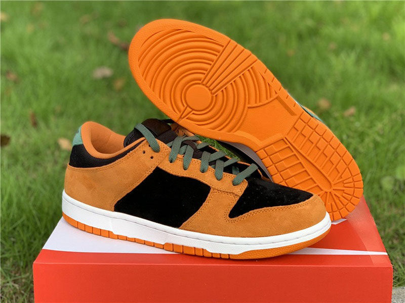 Dunk Low SP Retro 'Ceramic' 