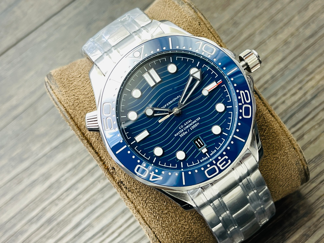 Om Seamaster Diver Co-Axial Stainless Steel Automatic