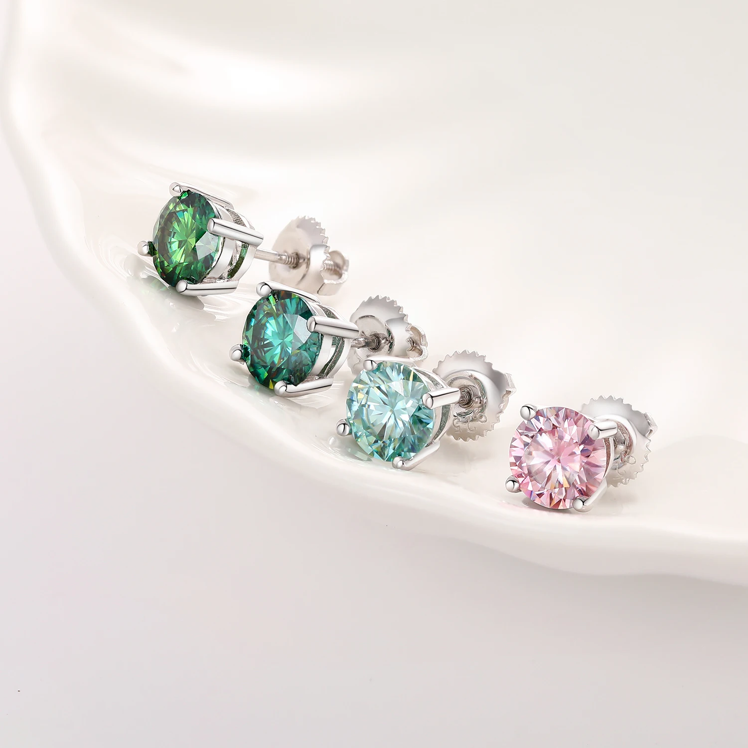 Unisex VVS Moissanite S925 Silver Stud Earrings – 1 Carat Multi Color Options