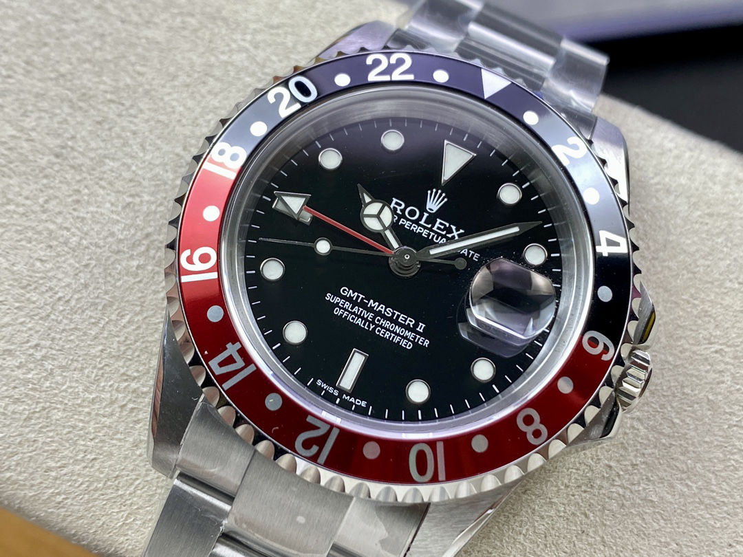 GMT-Master II "Coke" Bezel reference 16710