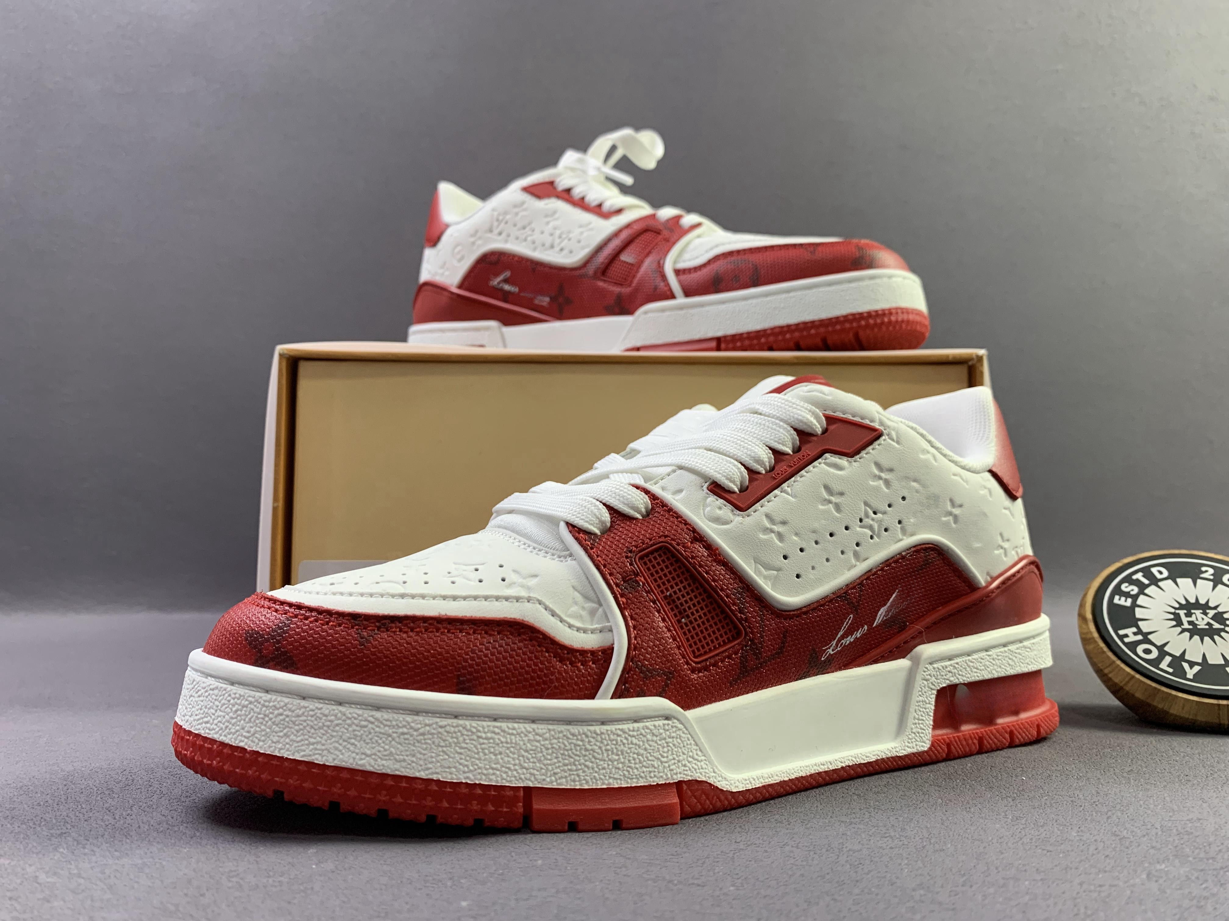 L Trainer #54 Sneaker – Red & White Grained Calf Leather