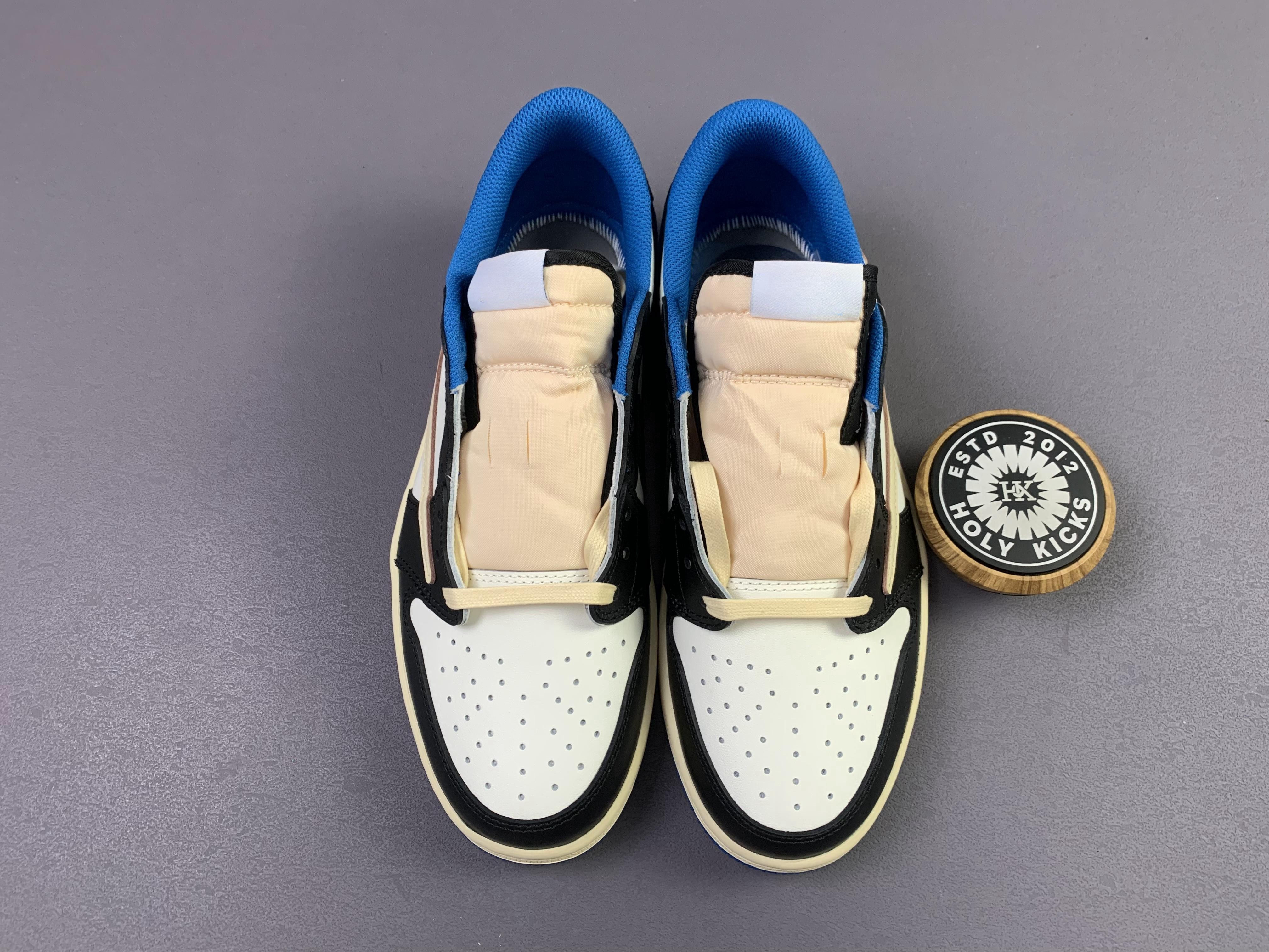 Air J 1 Retro Low OG SP x Fragment Design x Travis Sail Black Military Blue