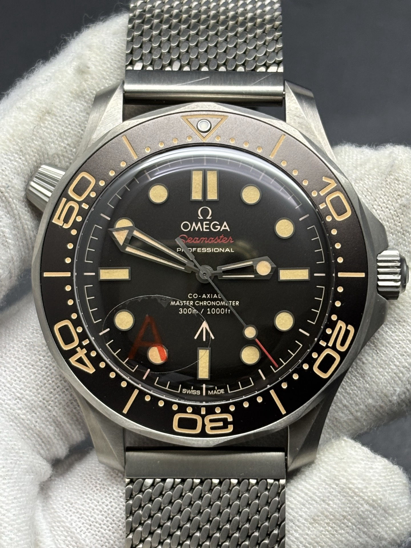 Omega Seamaster Diver 300M "007 Edition"