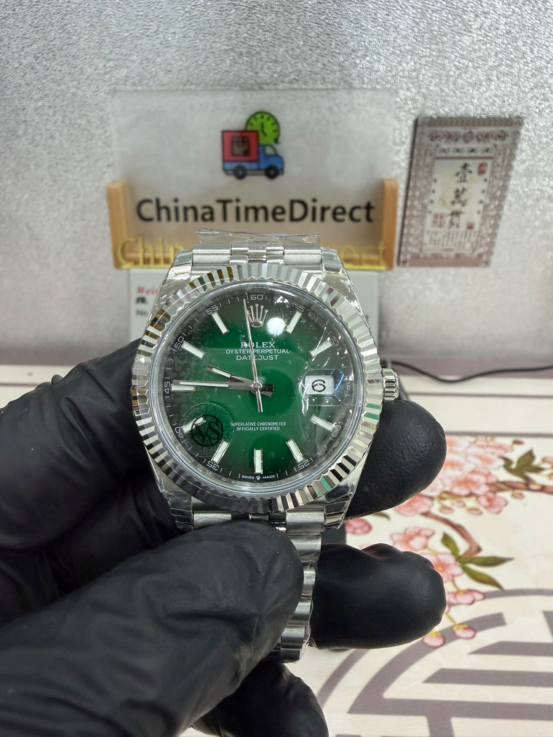 Rolex Datejust 41mm Green Ombre Dial